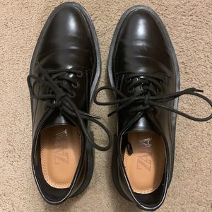 Zara Black Oxford size 6